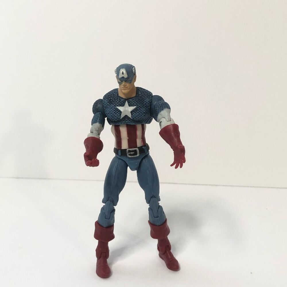 marvel universe captain america 3.75” inch action figure #8 series 2 loose 2009